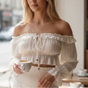 NEW•XL• BOHO CHIC IVORY RUFFLED TOP•NWT